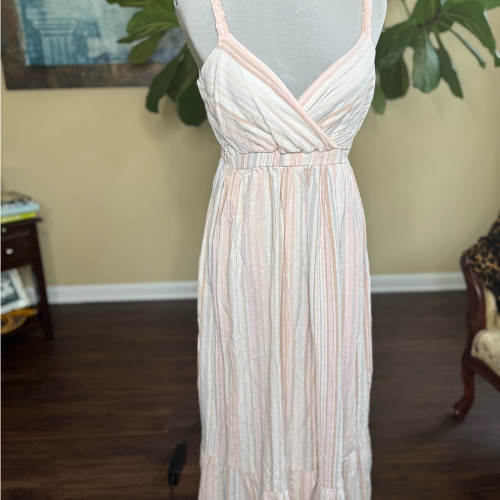 LOFT Tan and White Tiered Maxi Sundress